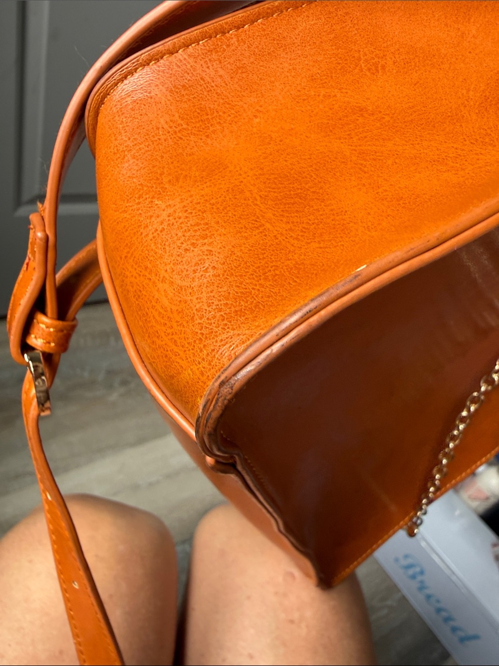 Vintage Tan Leather Crossbody Satchel -Bags - Picture 14 of 16